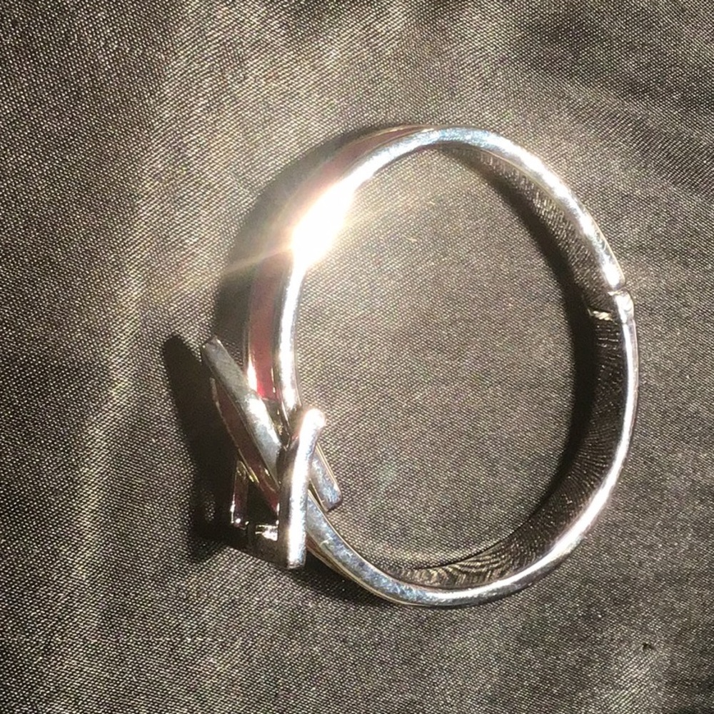 Women’s pink and silver bracelet